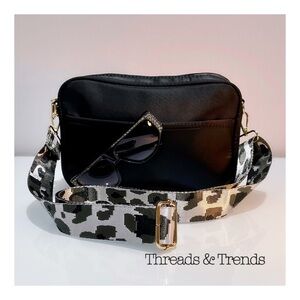 Threads & Trends Black‎ Crossbody Bag with Camouflage Strap